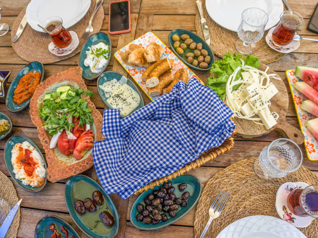 Un Viaggio nei Sapori: Esplorando la Cucina Turca