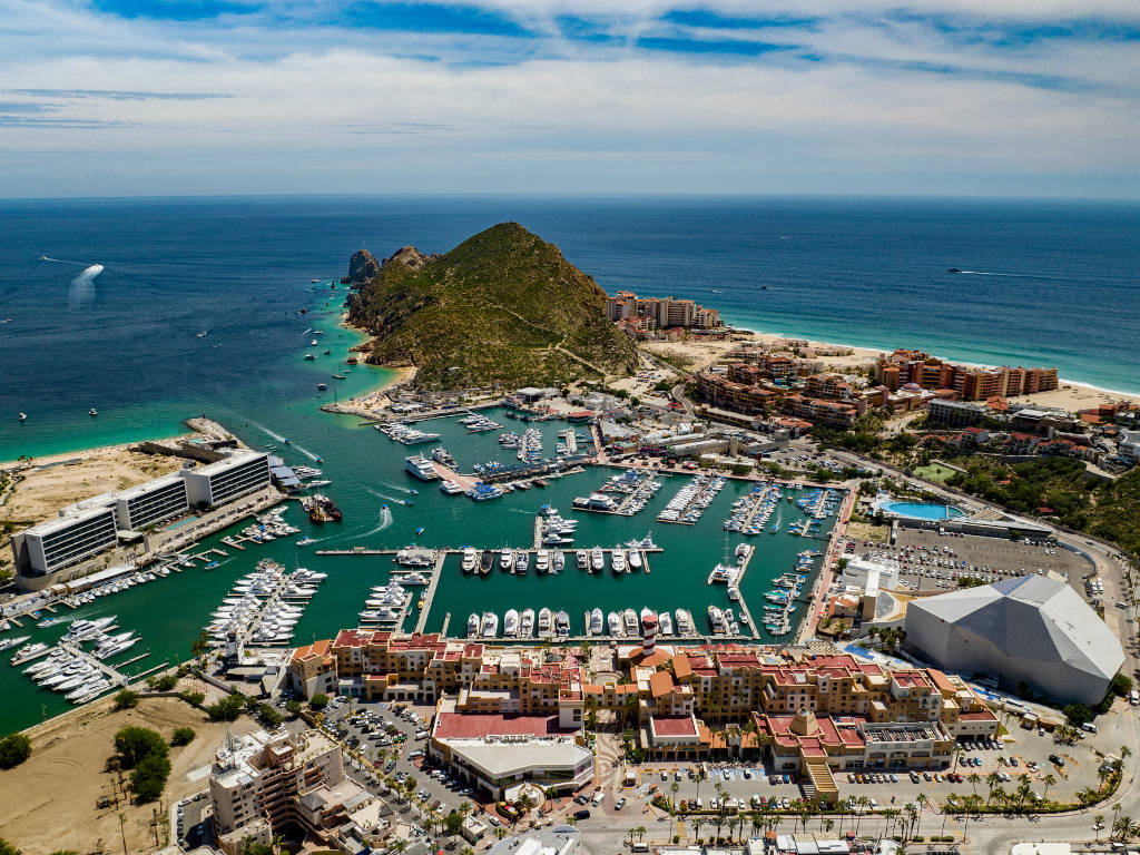 Baja California: Un Viaggio tra Deserti, Oceano e Avventure Selvagge